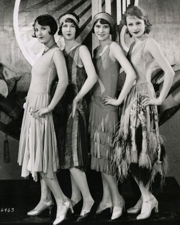 Ezek a lányok flapperek! Mit képzelnek magukról!